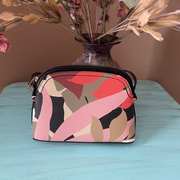 A New Day Handbags - NWOT New Day Crossbody Bag (NWOT)